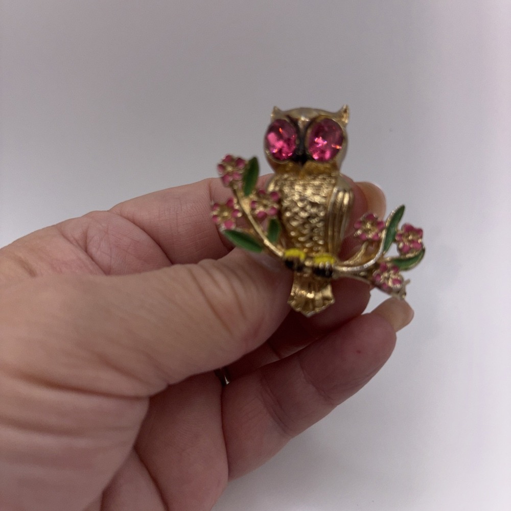 Coro Vintage Owl Pink Rhinestone Eyes With Flowers Gold Toned Brooch Pin - Picture 2 of 11